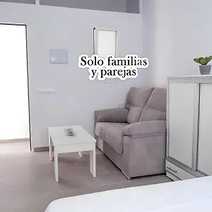  Apartamento Estudios Contemporaneos Y Centricos Solo Familias Parejas España